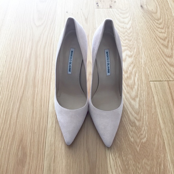 Manolo Blahnik Suede BB 105 Light Pink Pumps - Picture 3 of 8